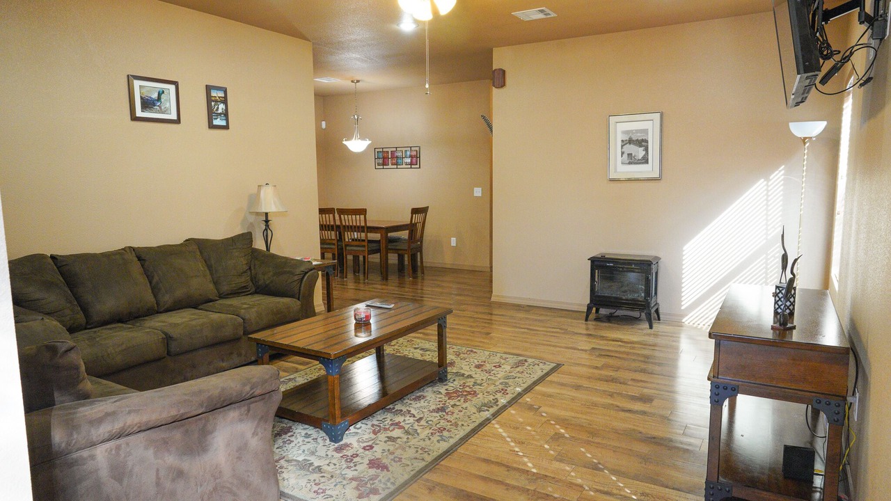 Photo of Livingroom in Alamogordo
