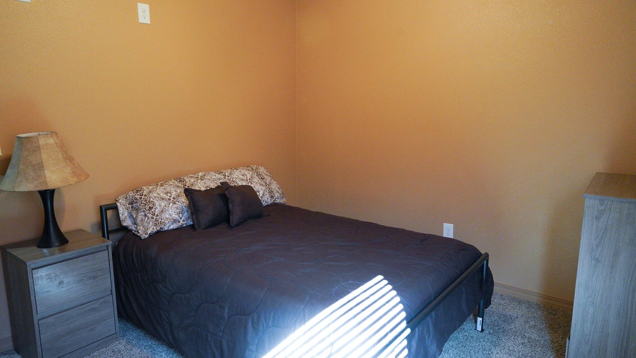 Photo of Bedroom in Alamogordo