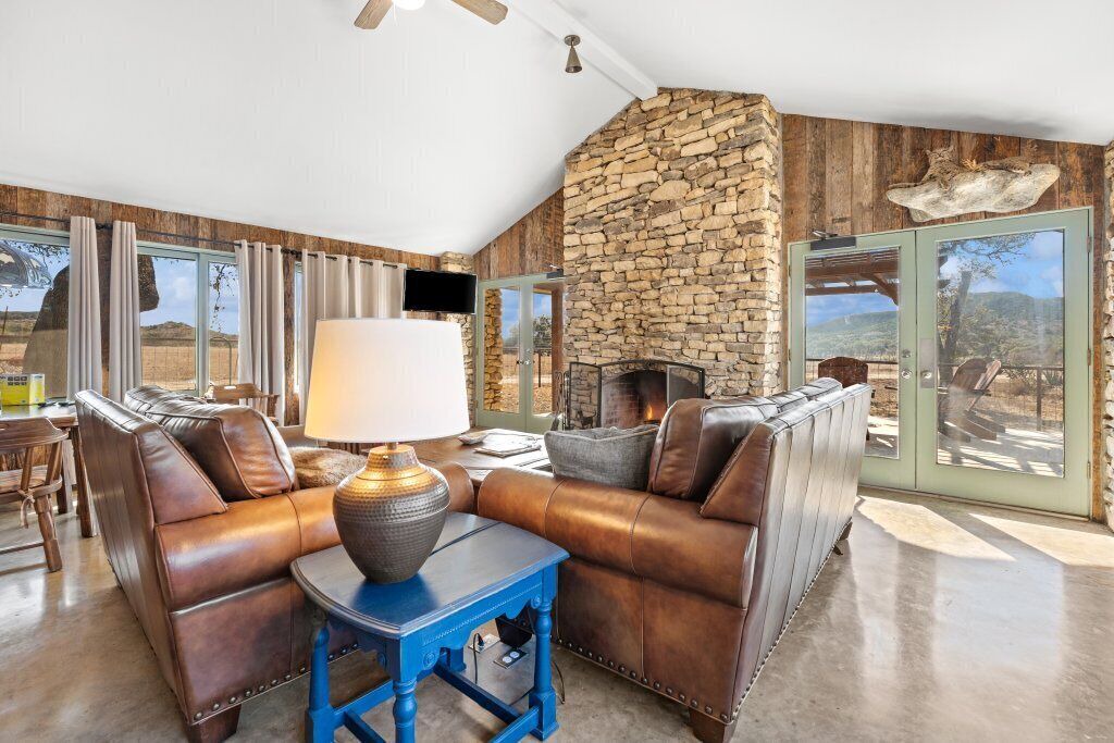 Photo of Livingroom in Tarpley