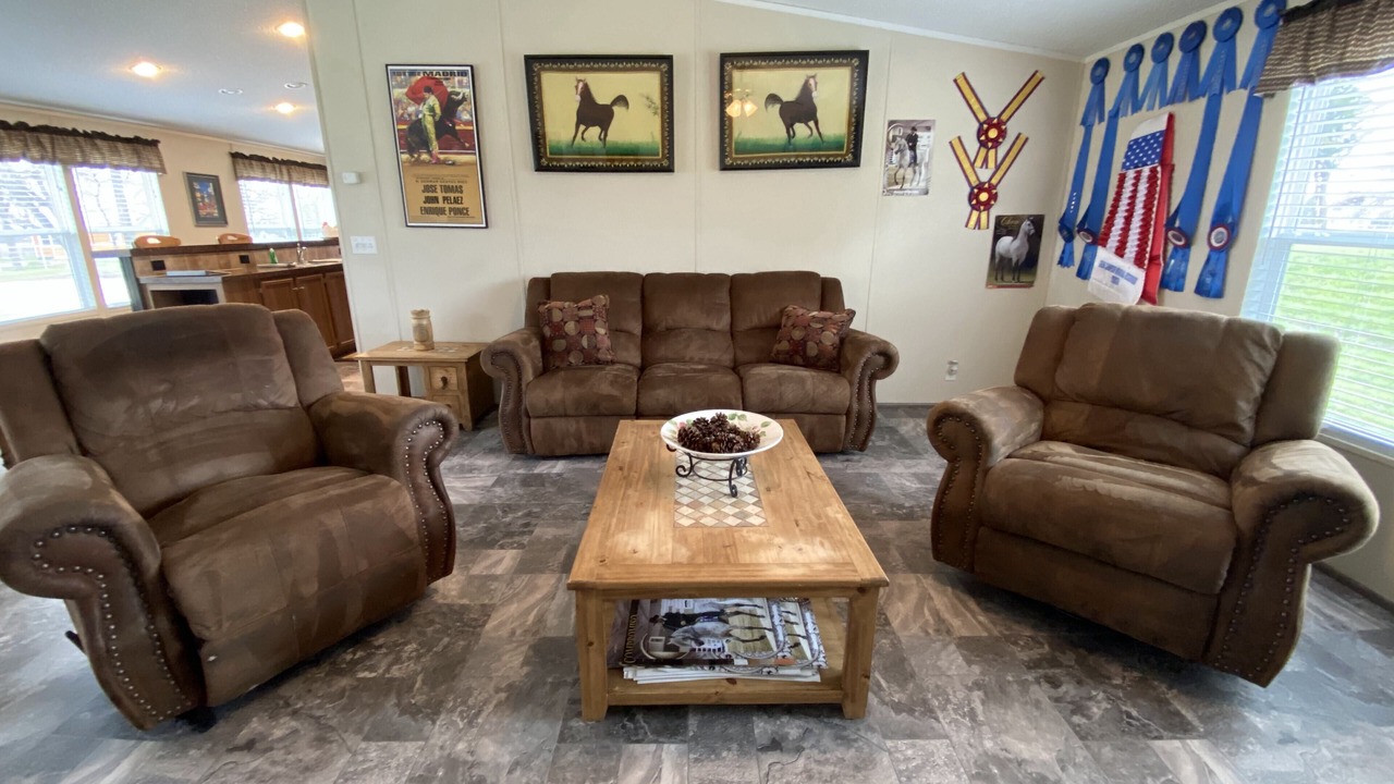 Photo of Livingroom in Pilot Point