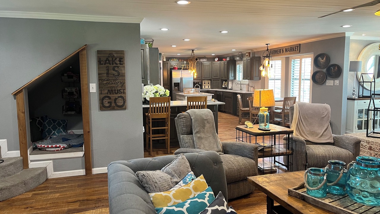 Photo of Livingroom in Granbury