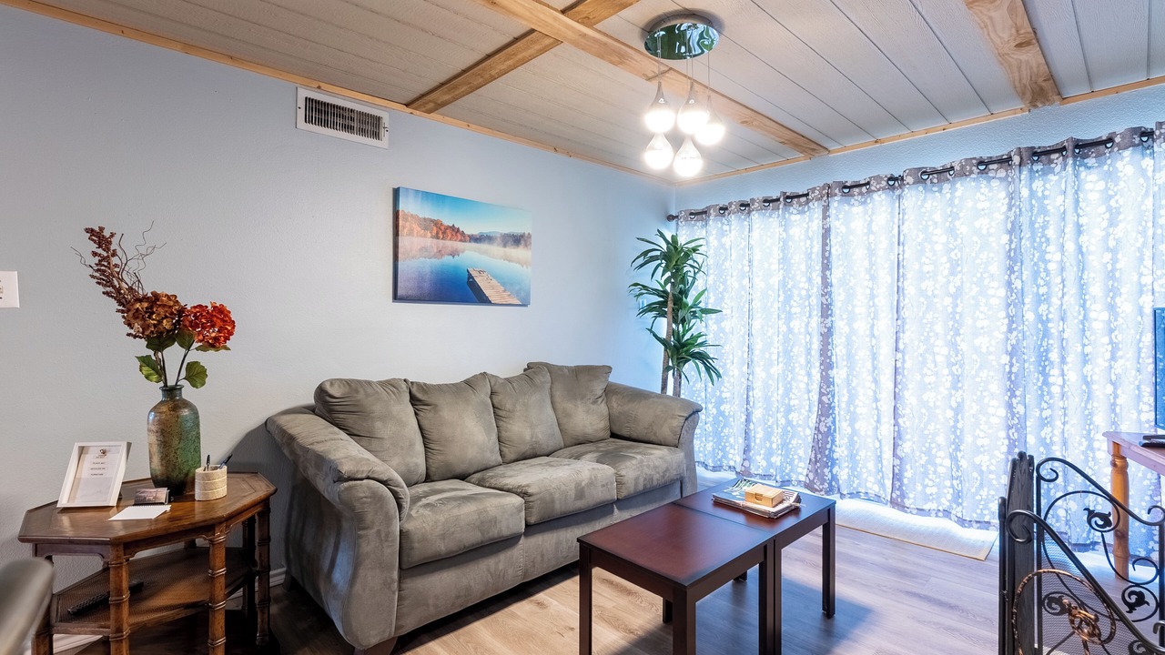 Photo of Livingroom in Walden on Lake Conroe