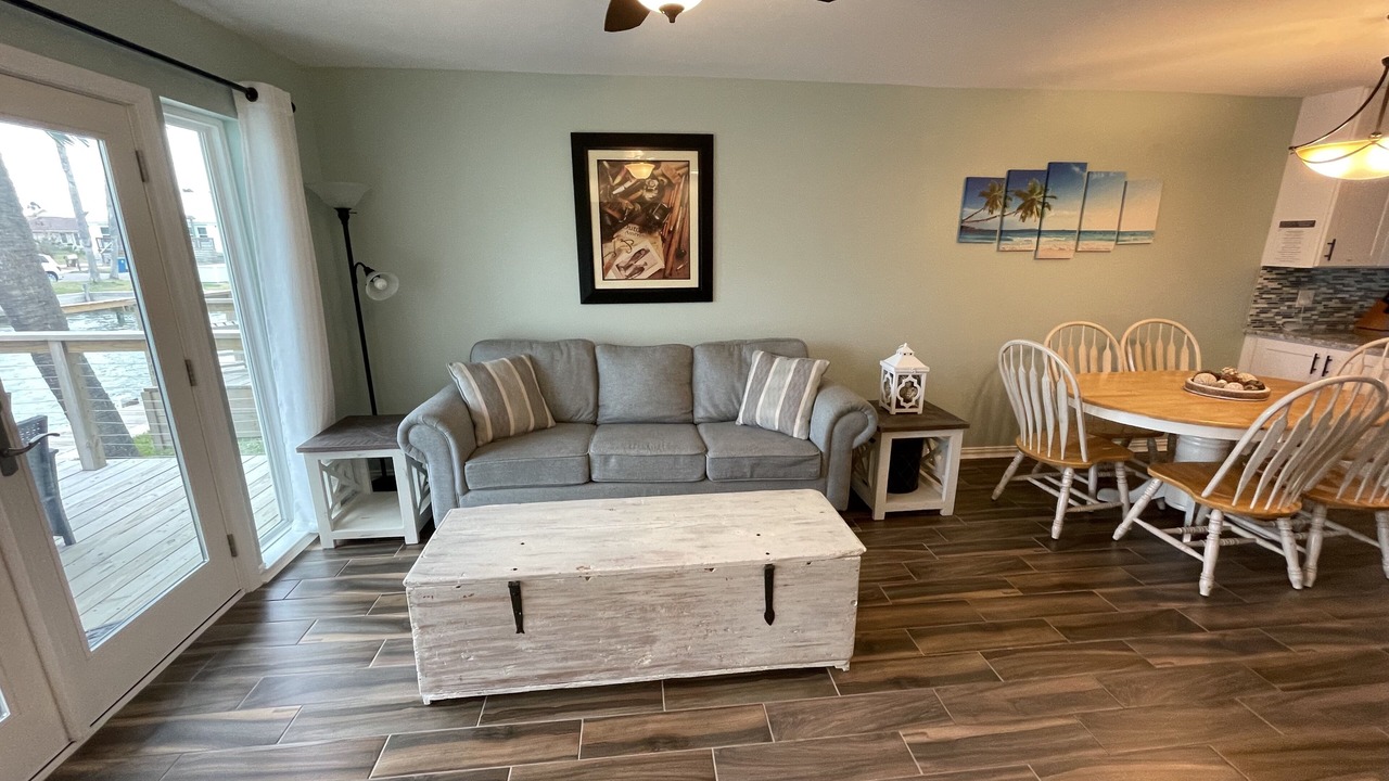 Photo of Livingroom in Key Allegro