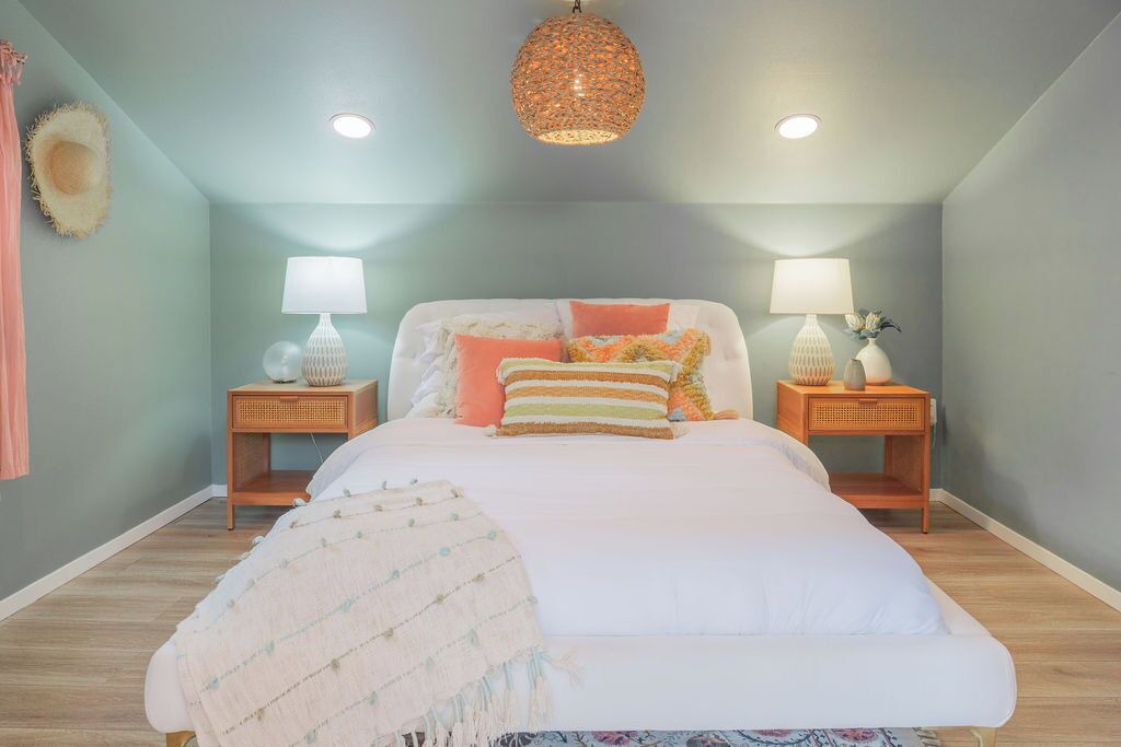 Photo of Bedroom in McNeil