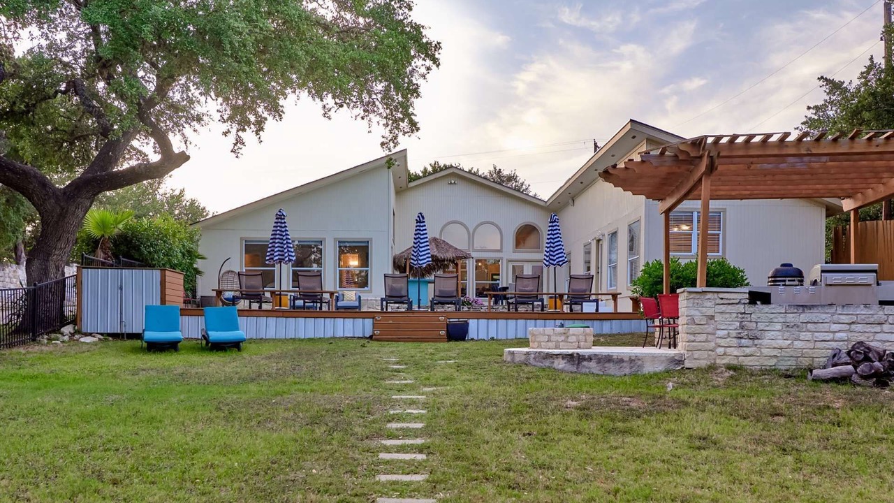 Photo of Outdoor in Hudson Bend