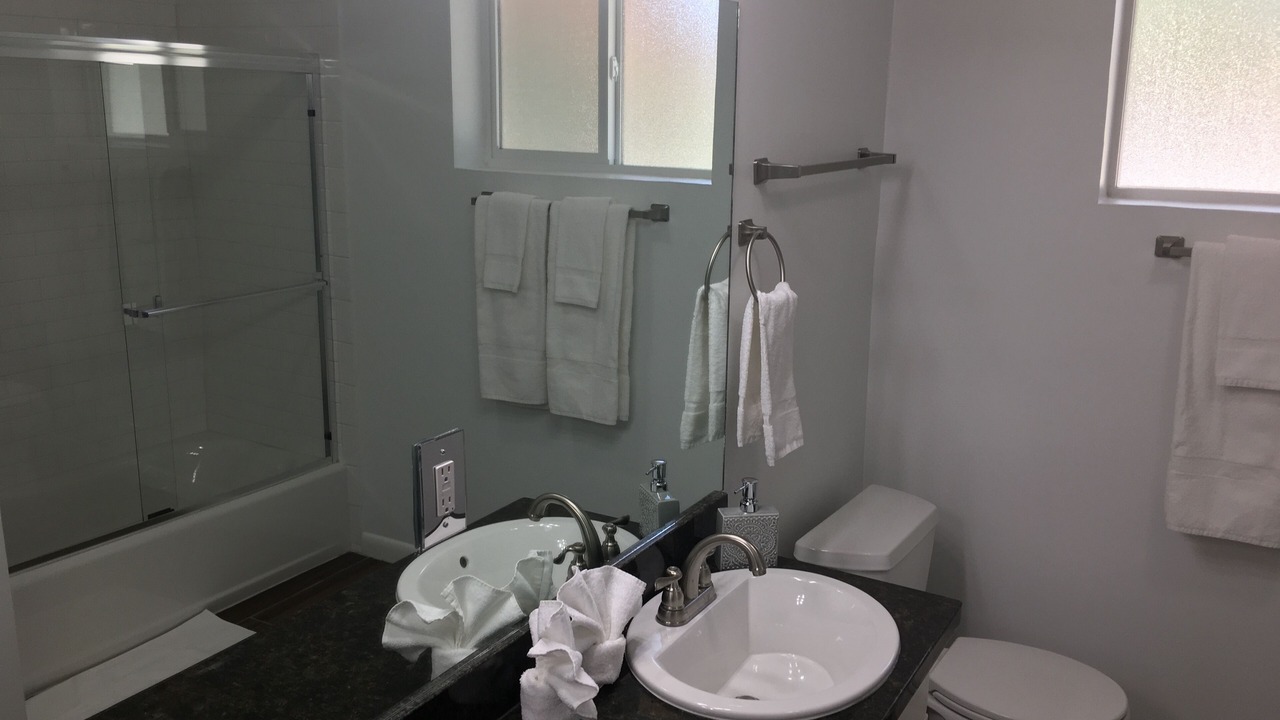 Photo of Bathroom in Mission Hills South