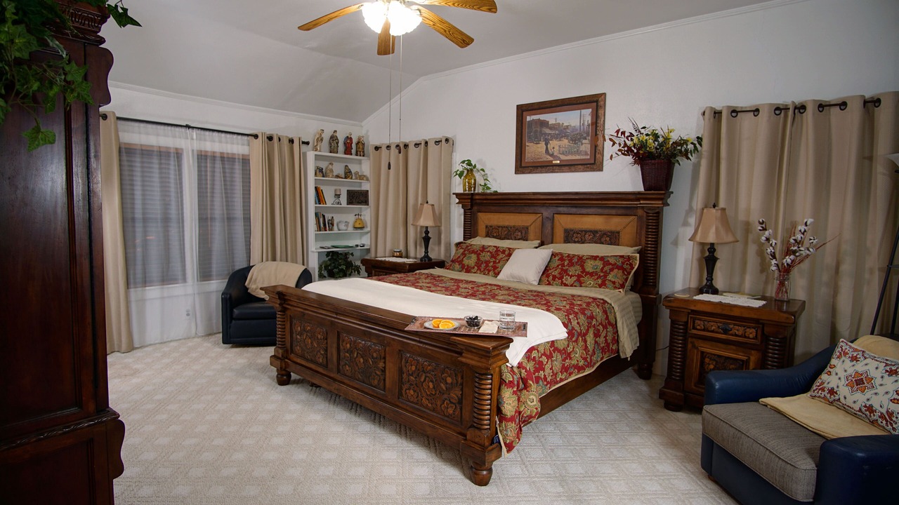Photo of Bedroom in Glen Rose