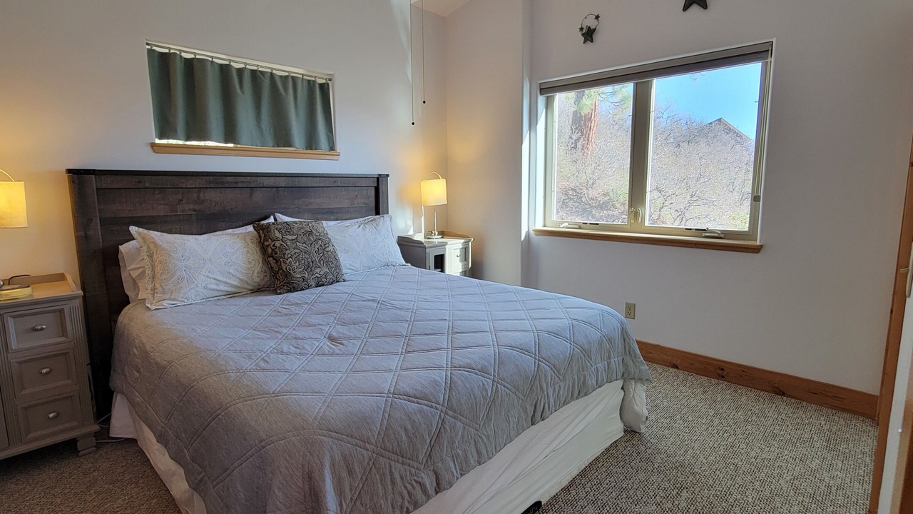 Photo of Bedroom in Elk Meadows