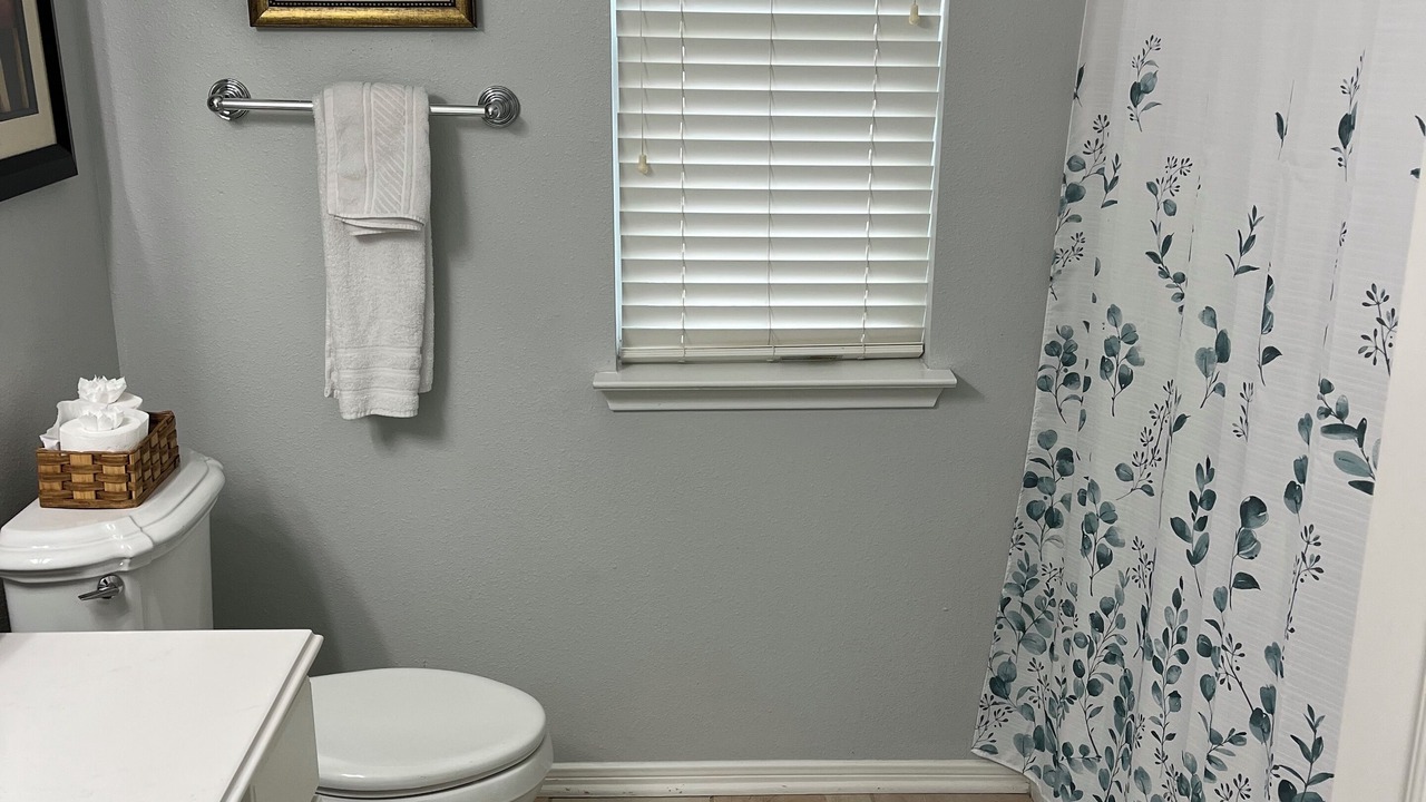 Photo of Bathroom in Pointblank