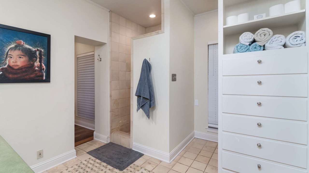 Photo of Bathroom in Comanche Trail