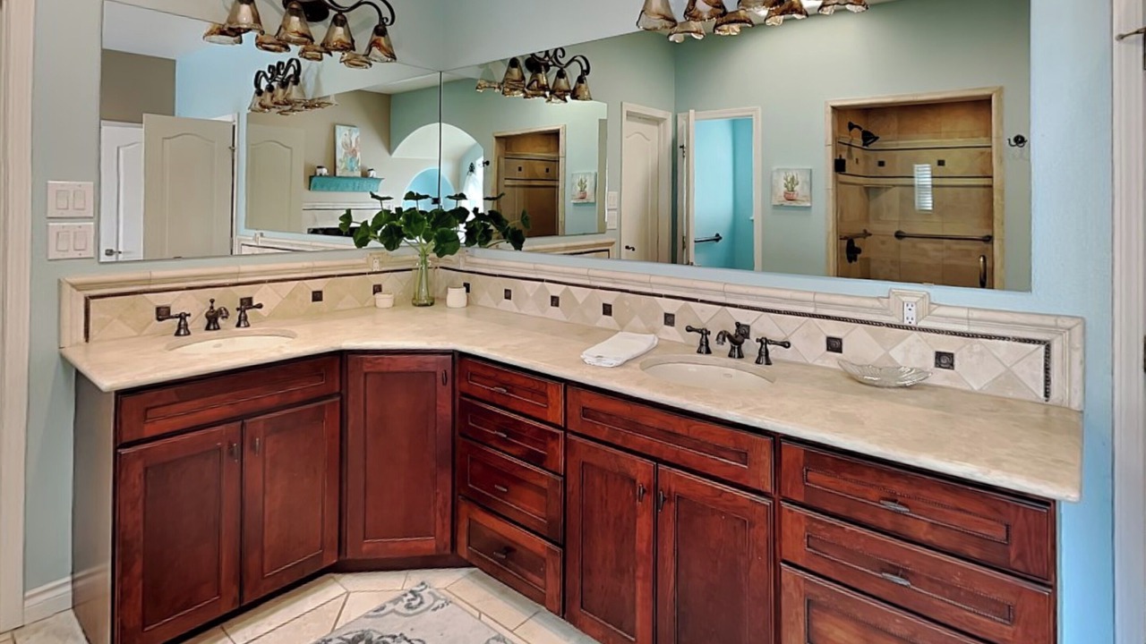 Photo of Bathroom in Ruidoso