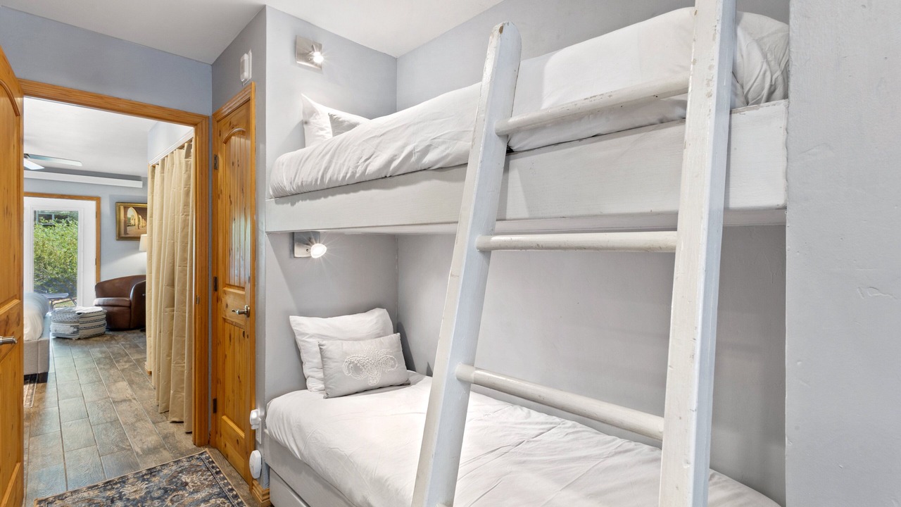 Photo of Bedroom in Telluride