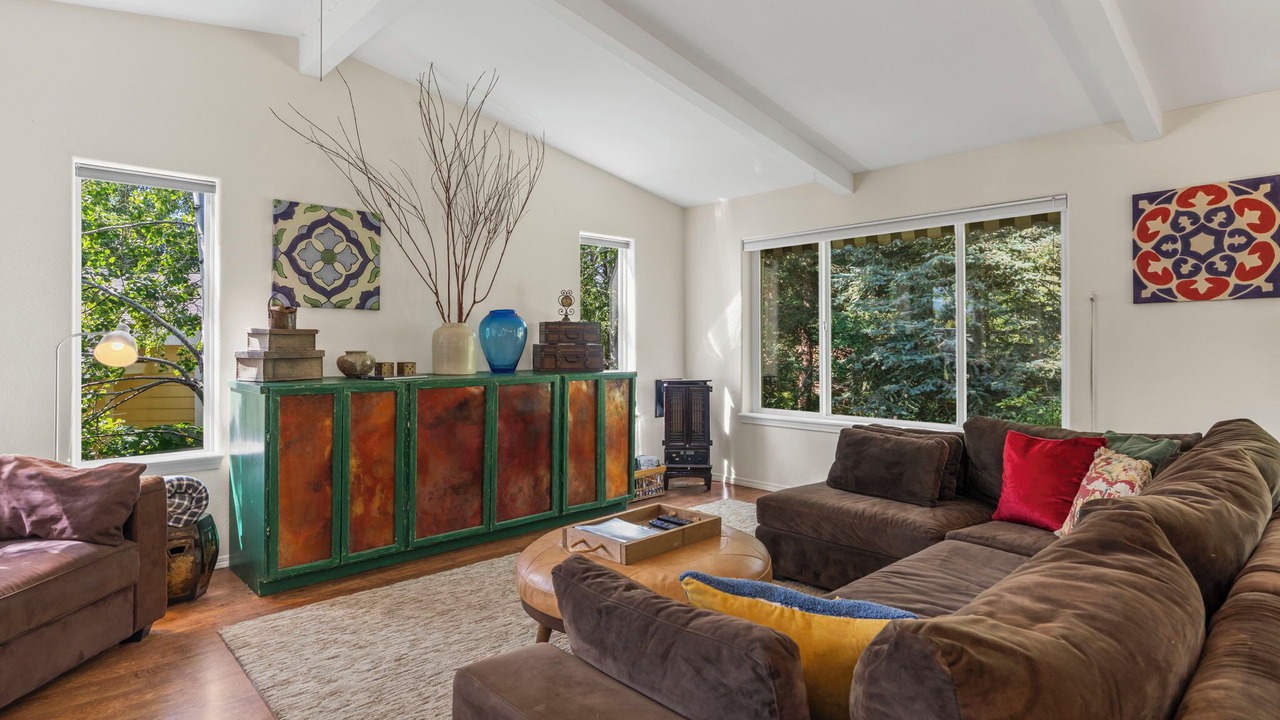 Photo of Livingroom in Hermosa