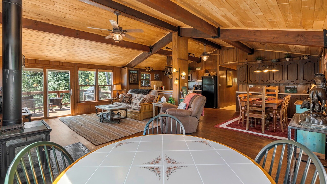 Photo of Livingroom in Bayfield