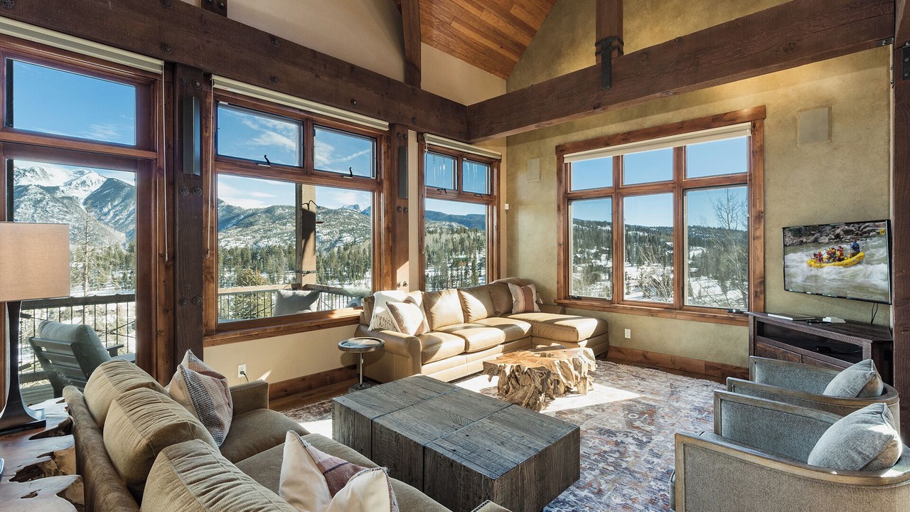 Photo of Livingroom in Purgatory