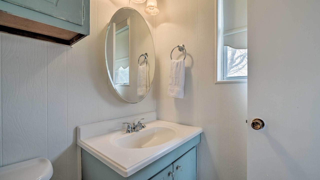 Photo of Bathroom in Carmine