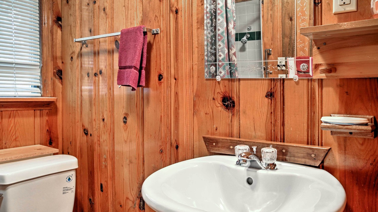 Photo of Bathroom in Ruidoso