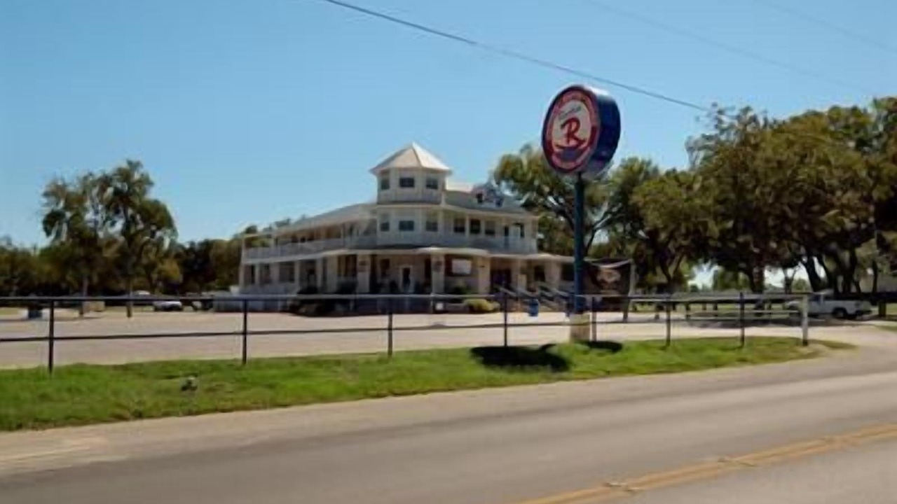 Photo of Others in Gruene