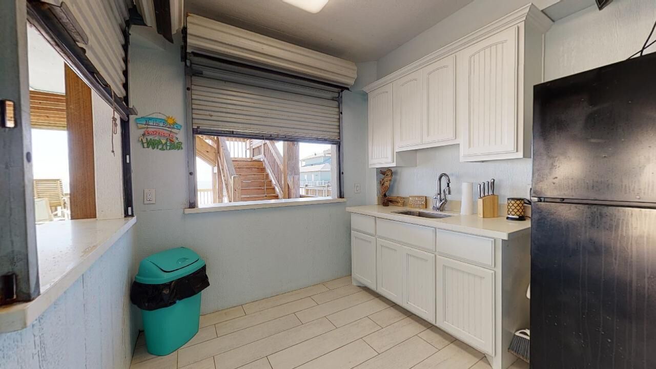 Photo of Kitchen in Crystal Beach