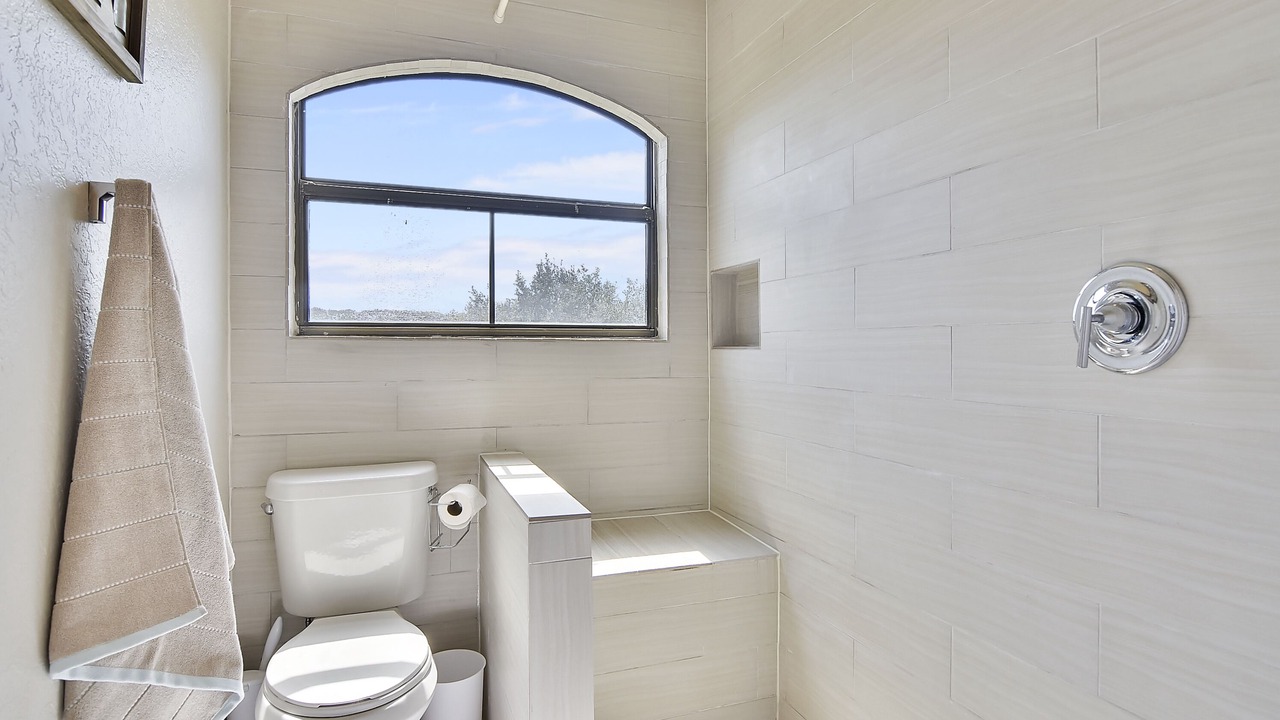 Photo of Bathroom in Briarcliff