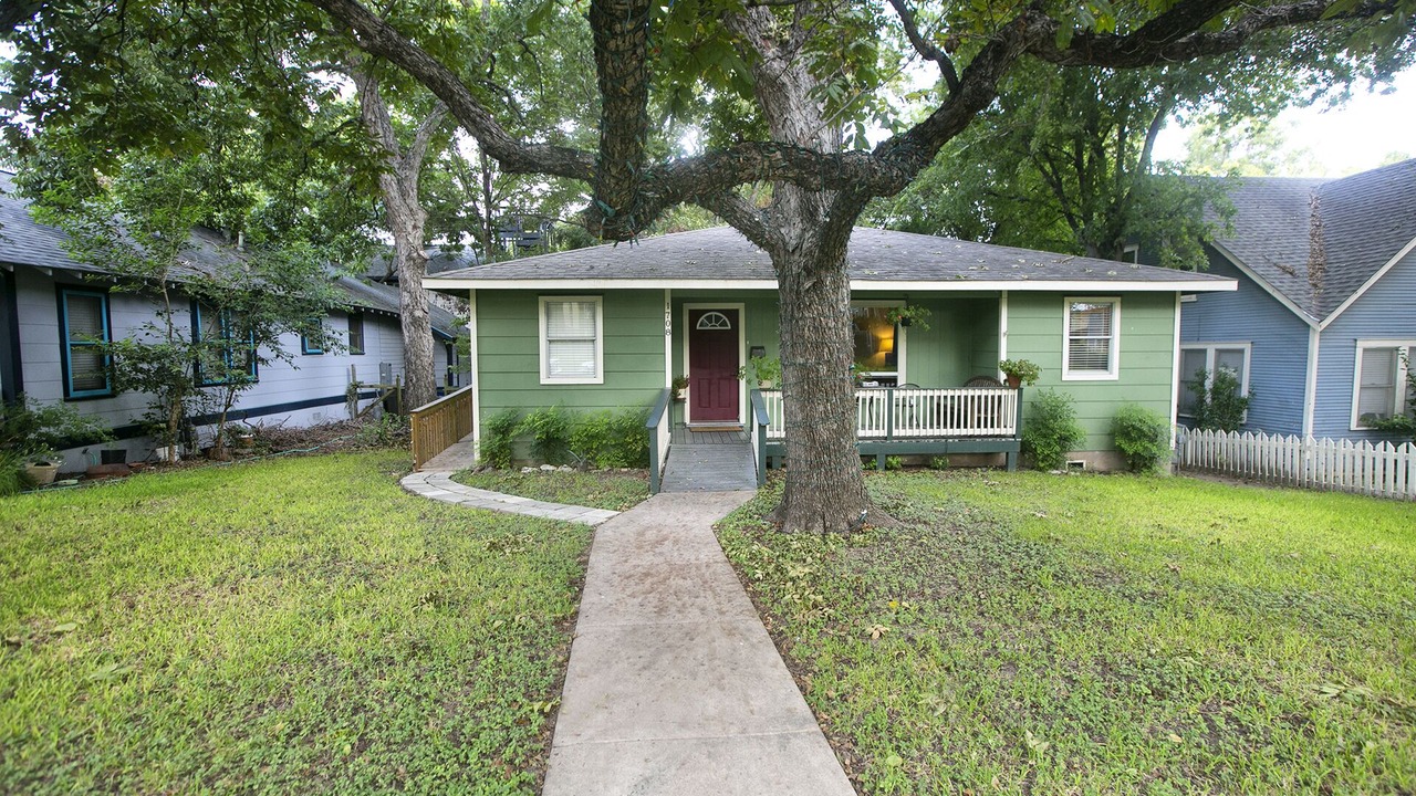 Photo of Others in Bouldin