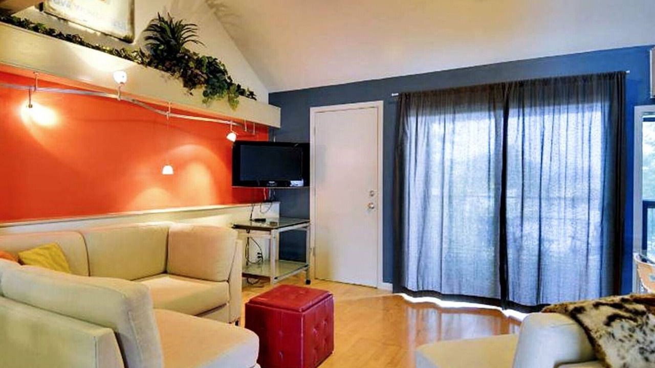 Photo of Livingroom in Barton Hills
