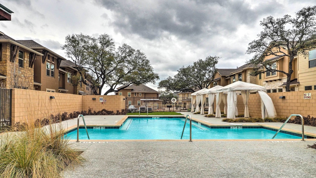 Photo of Outdoor in McNeil