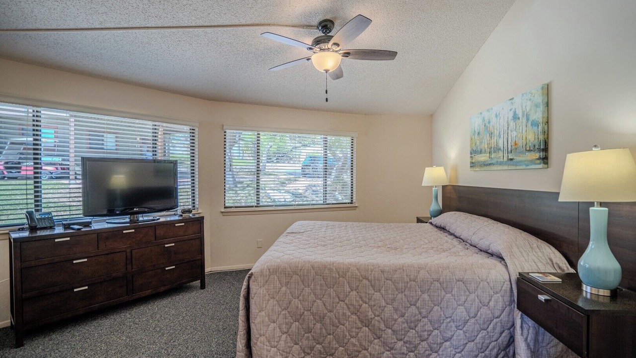 Photo of Bedroom in Lakeway