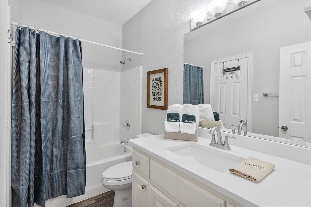 Photo of Bathroom in DeSoto