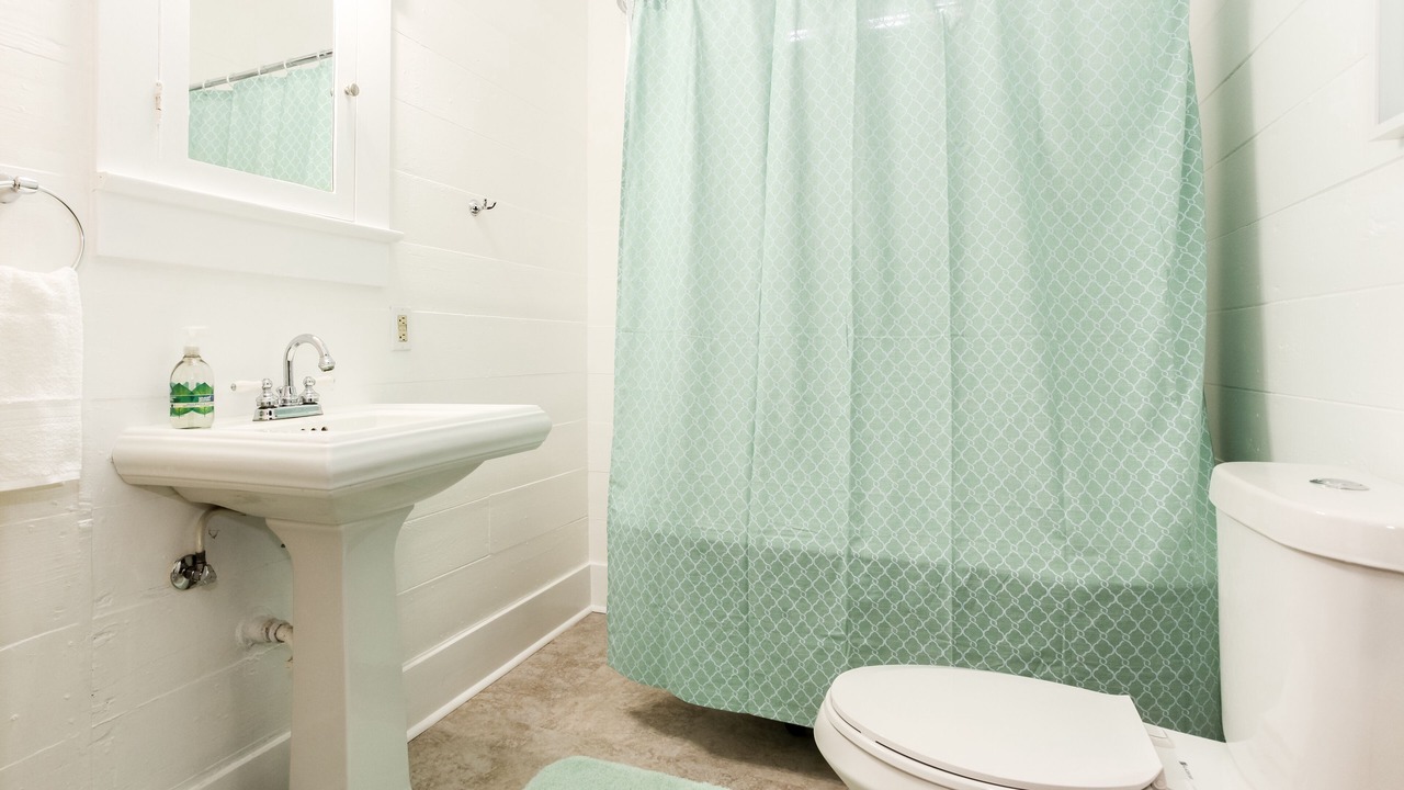 Photo of Bathroom in Hyde Park