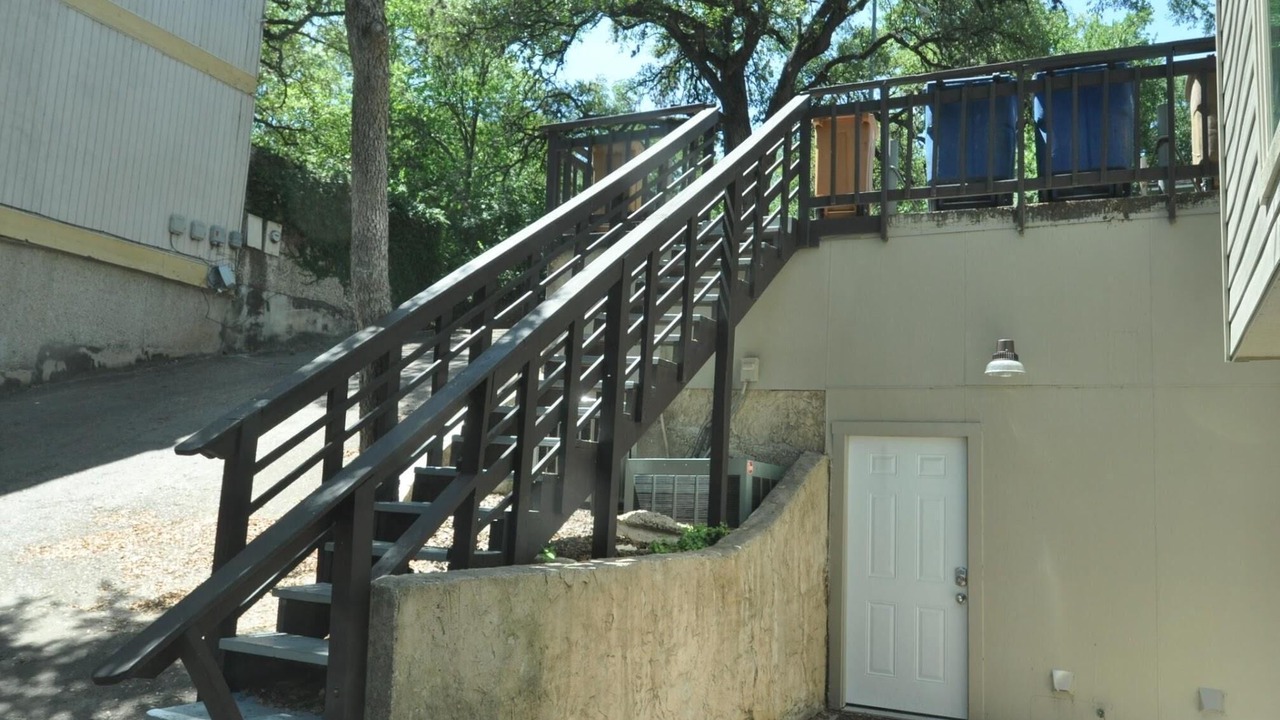 Photo of Outdoor in Barton Hills