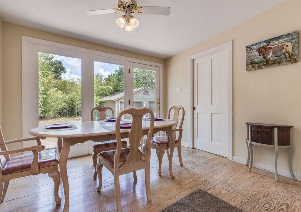 Photo of Outdoor in Oakmont Heights