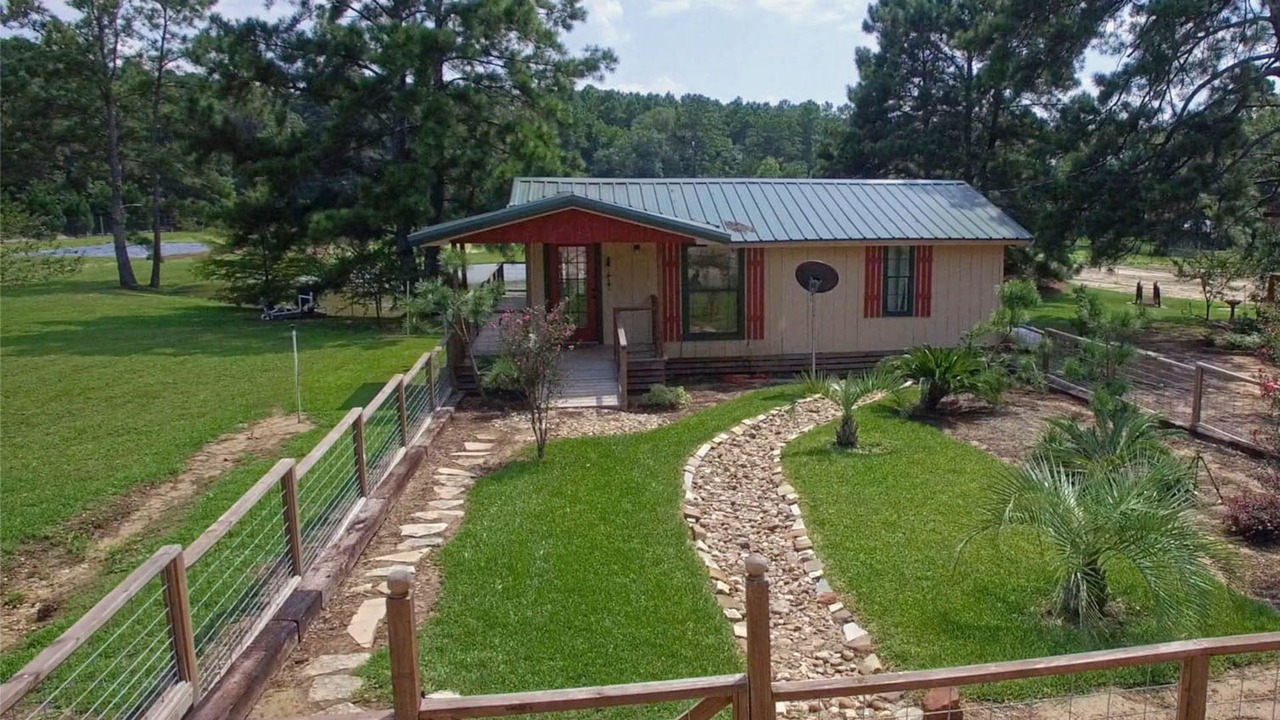 Photo of Outdoor in Kennard