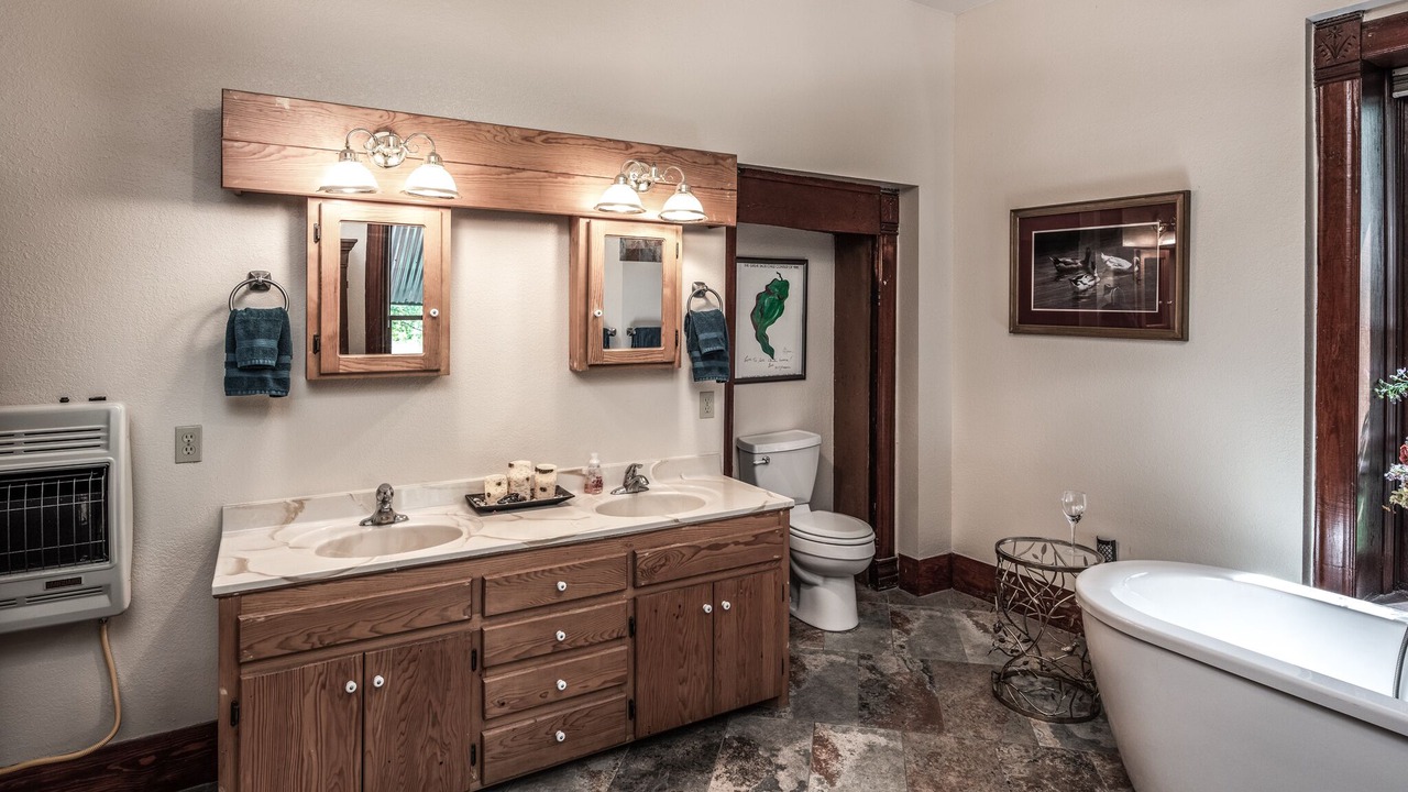 Photo of Bathroom in Glencoe