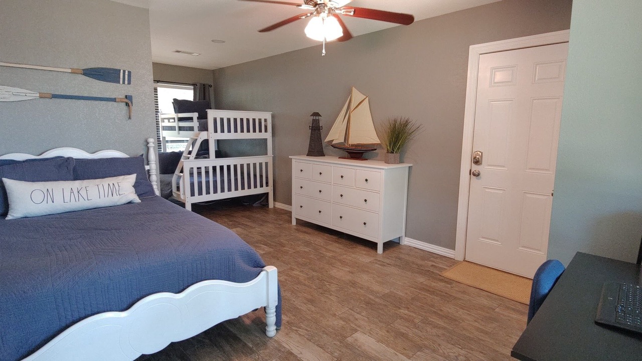 Photo of Bedroom in Mabank