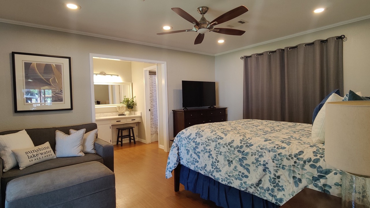 Photo of Bedroom in Mabank