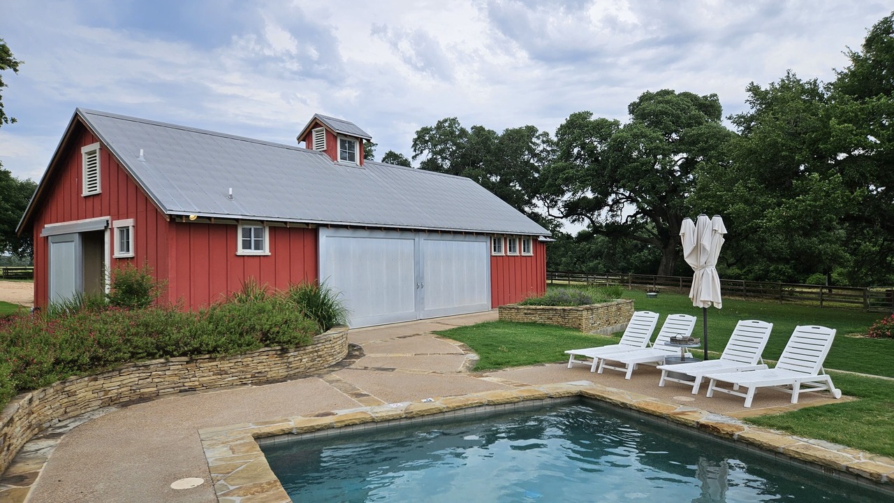 Photo of Outdoor in Round Top