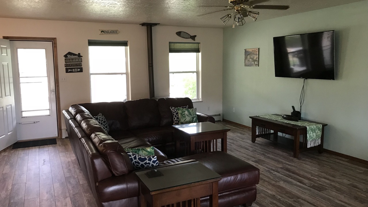 Photo of Livingroom in Navajo Dam