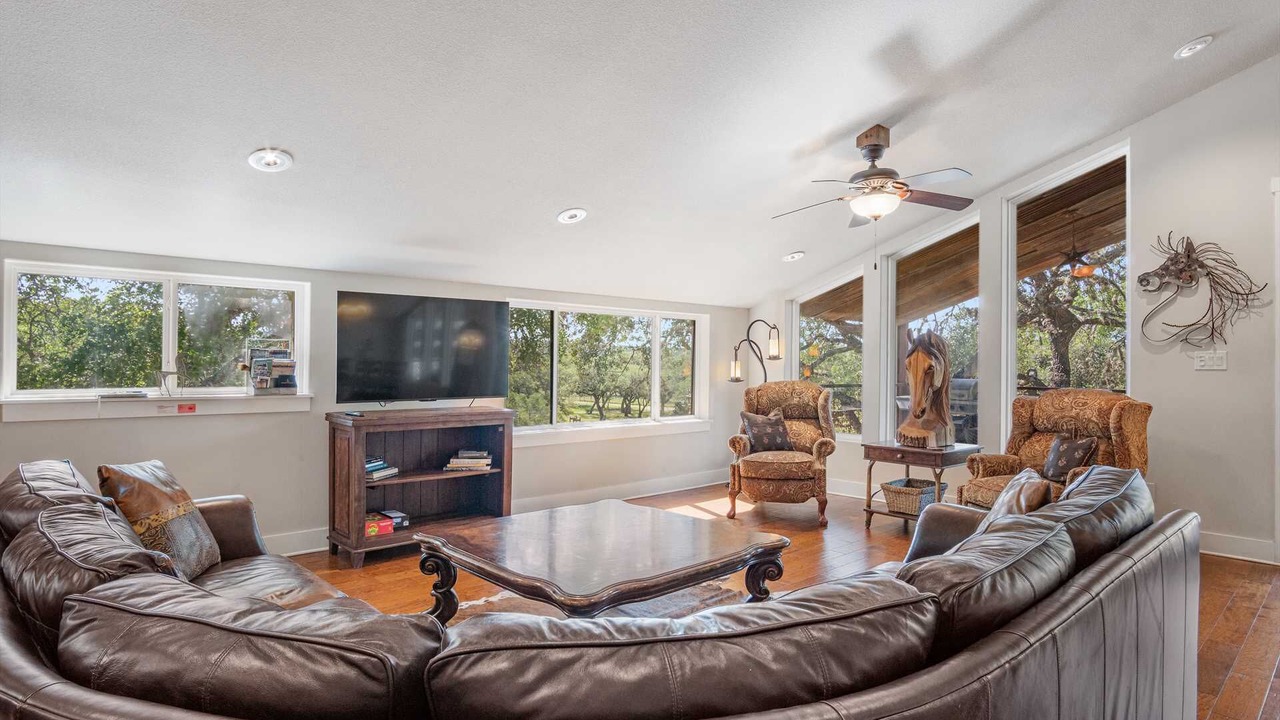 Photo of Livingroom in Pipe Creek