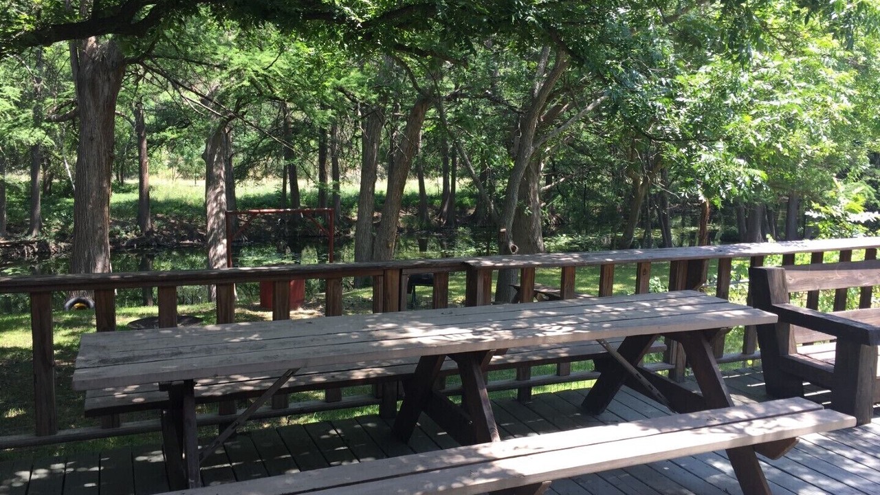Photo of Outdoor in Leakey