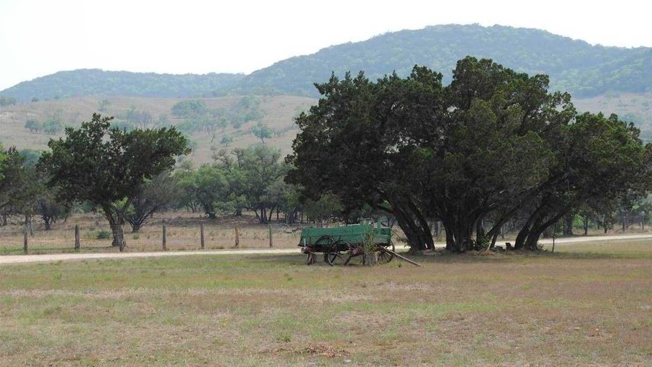 Photo of Others in Bandera