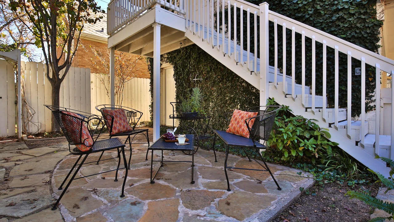 Photo of Patio Balcony in Sayles Blvd. Area