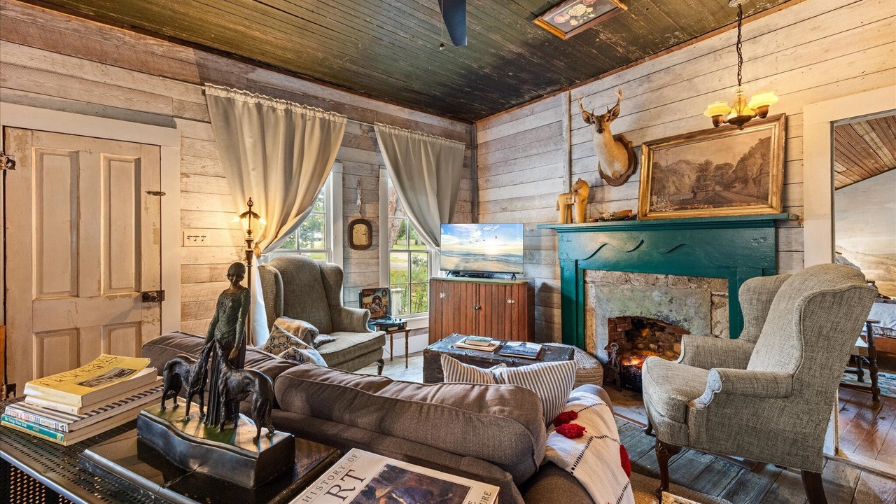 Photo of Livingroom in Granbury