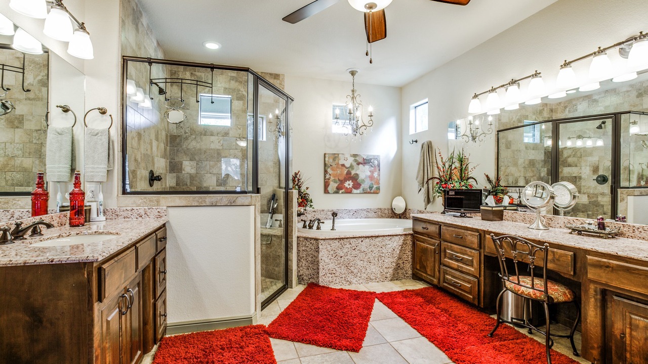 Photo of Bathroom in Granbury