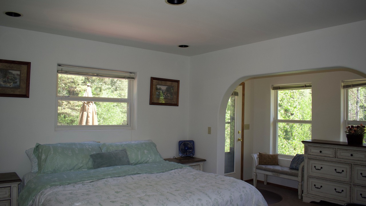 Photo of Bedroom in Columbine Lake