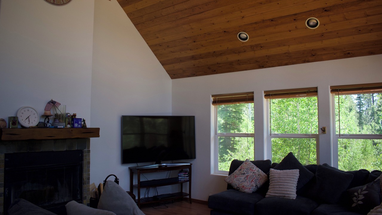 Photo of Livingroom in Columbine Lake