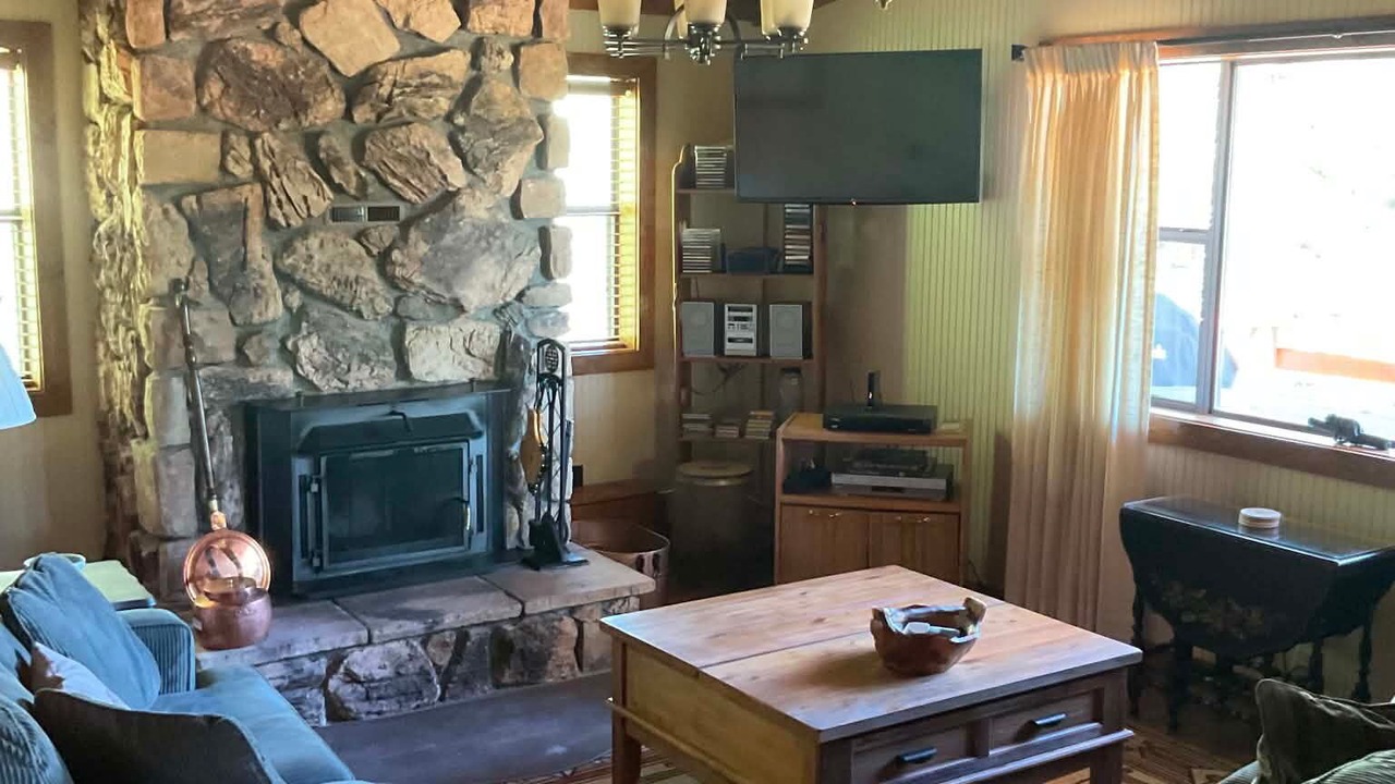 Photo of Bedroom in Cloudcroft