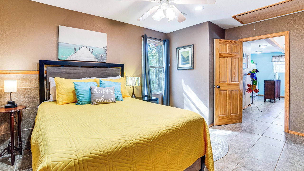 Photo of Bedroom in Pottsboro