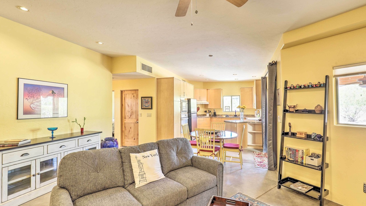 Photo of Livingroom in Tanque Verde