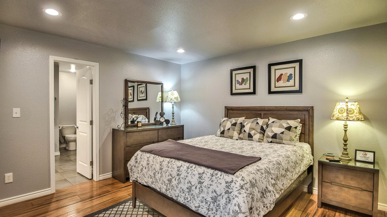Photo of Bedroom in Granbury